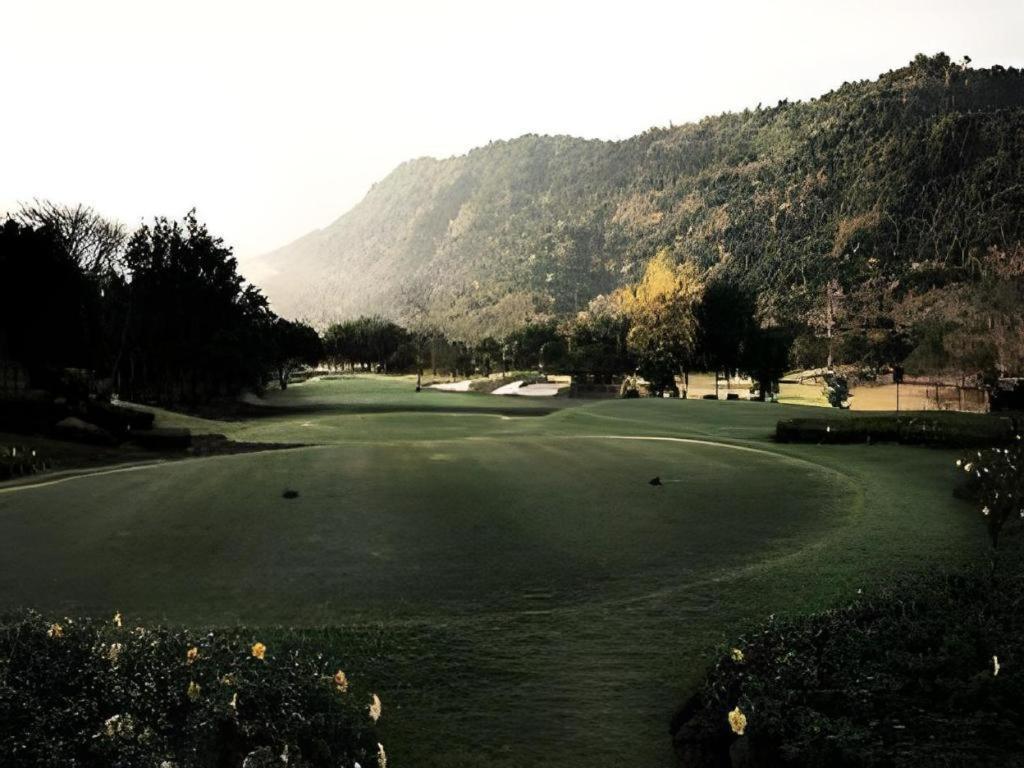 Royal Hills Golf Resort & Spa Nakhon Nayok Dış mekan fotoğraf
